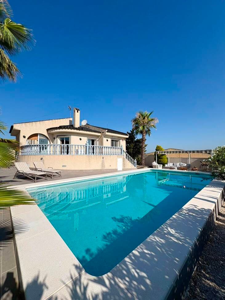 Villa - Chalet de 4 dormitorios en Rojales - 1