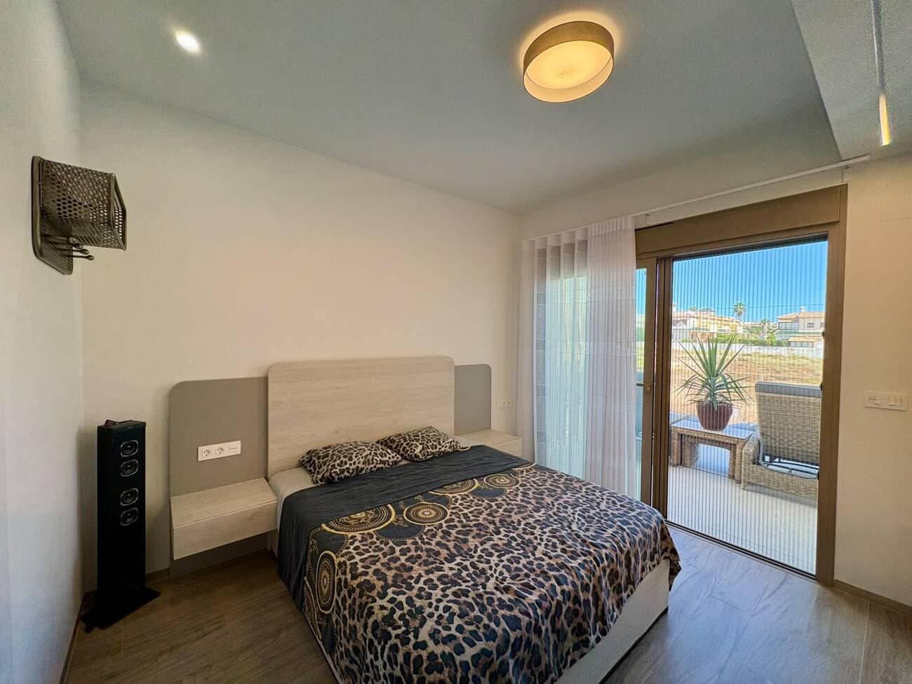 3 bed Semi-Detached House in Rojales - 32