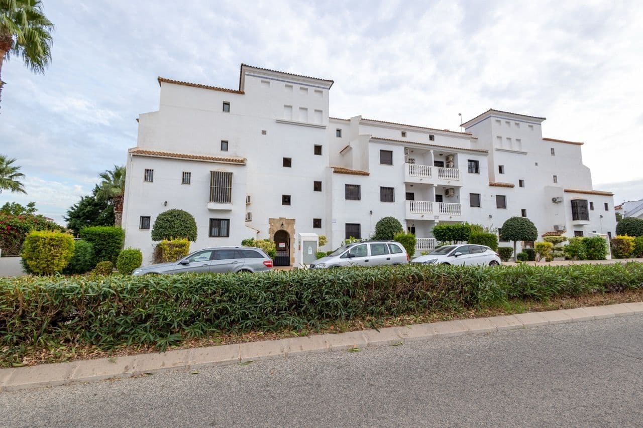 Tussenverdieping Appartement met 2 slaapkamers in Orihuela Costa - 1