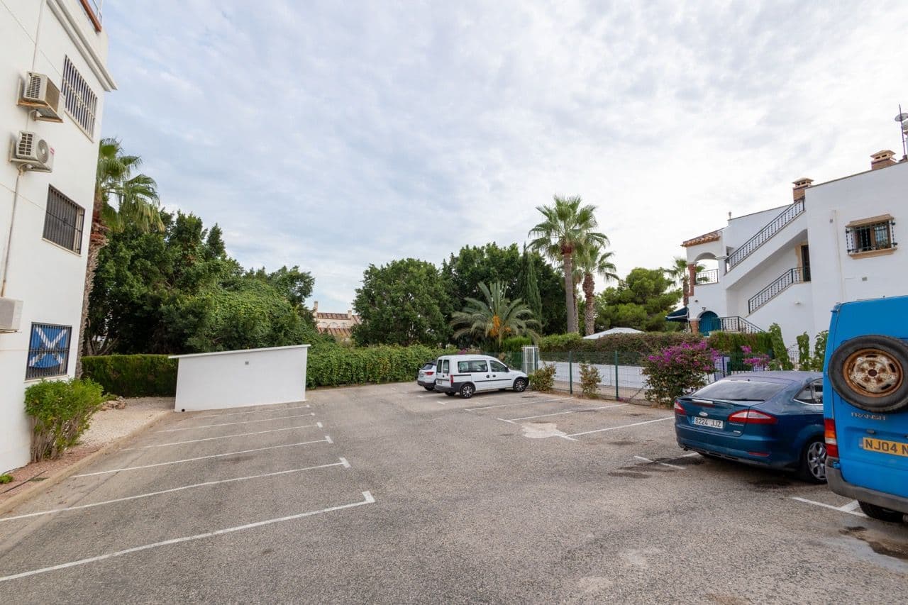 Tussenverdieping Appartement met 2 slaapkamers in Orihuela Costa - 26