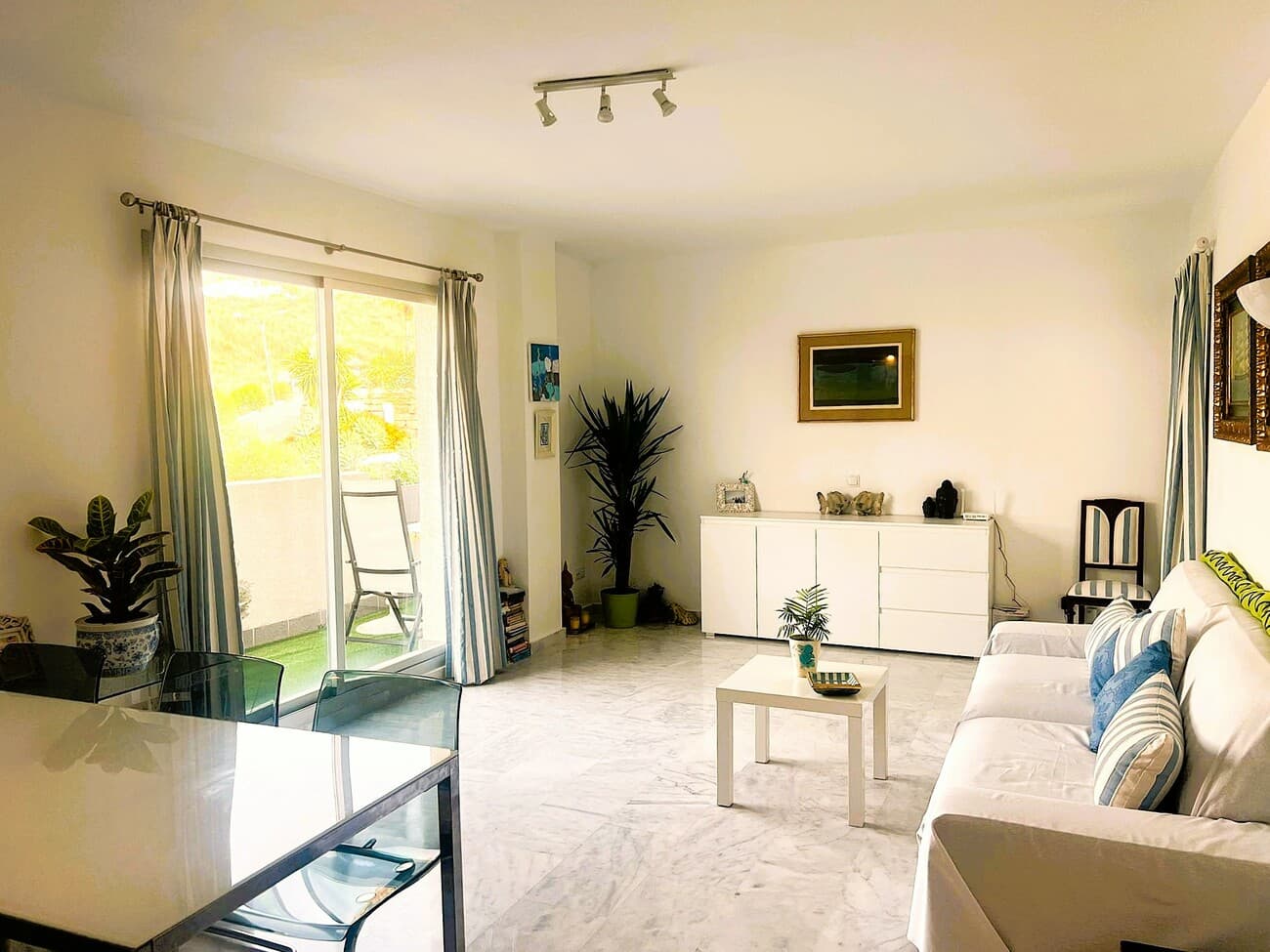 Tussenverdieping Appartement met 2 slaapkamers in Mijas Costa