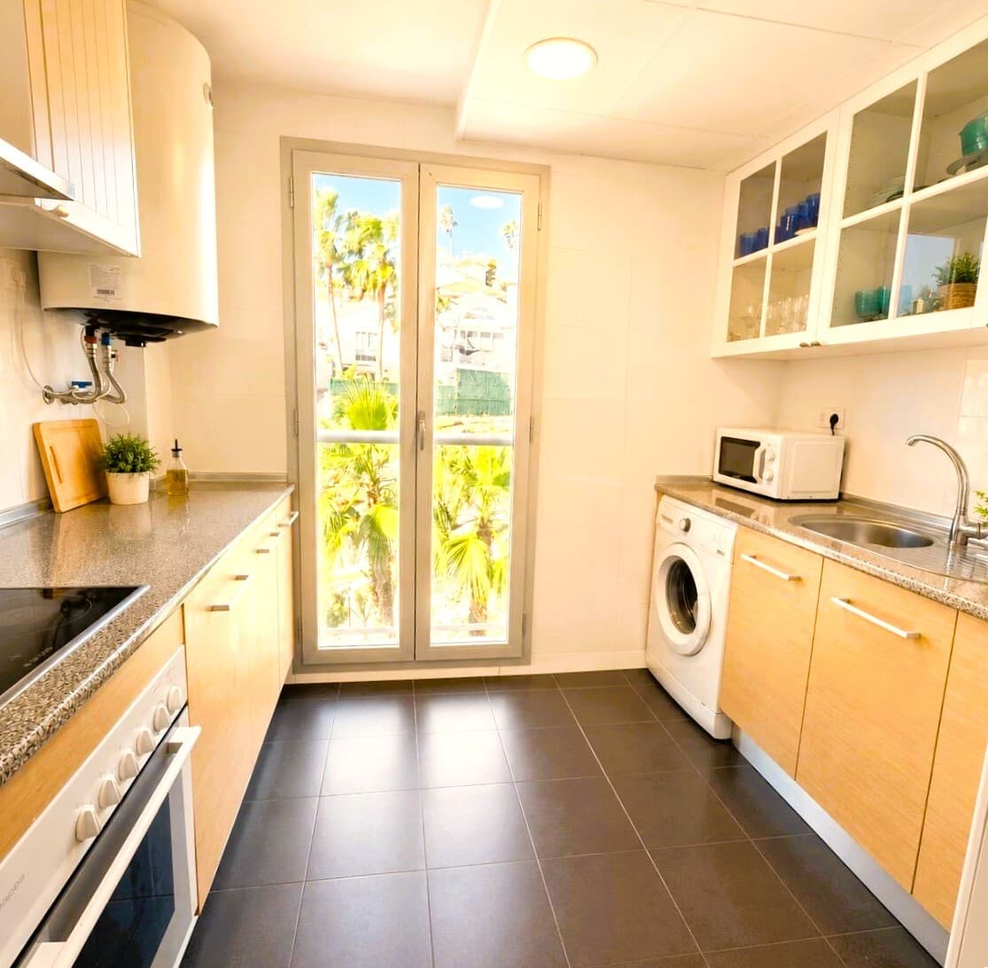 Tussenverdieping Appartement met 2 slaapkamers in Mijas Costa
