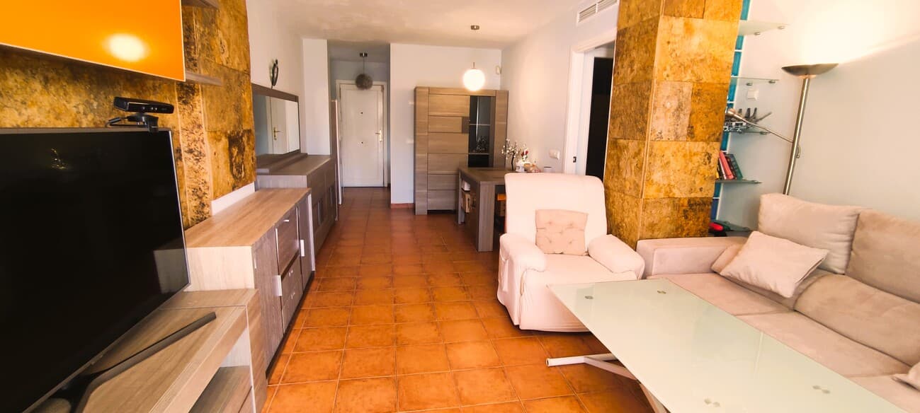 2 bed Middle Floor Apartment in Marbella - 7