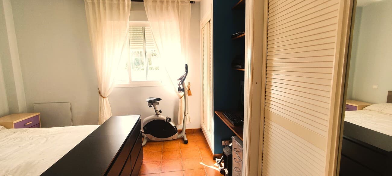 2 bed Middle Floor Apartment in Marbella - 17