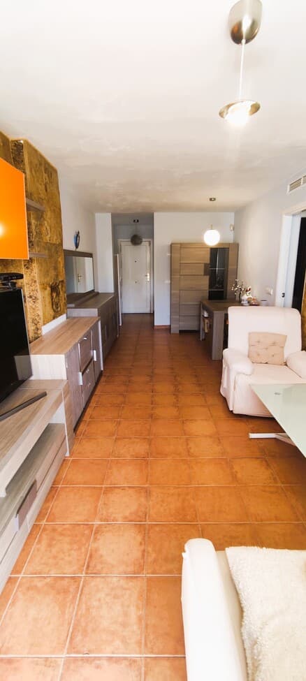 2 bed Middle Floor Apartment in Marbella - 6