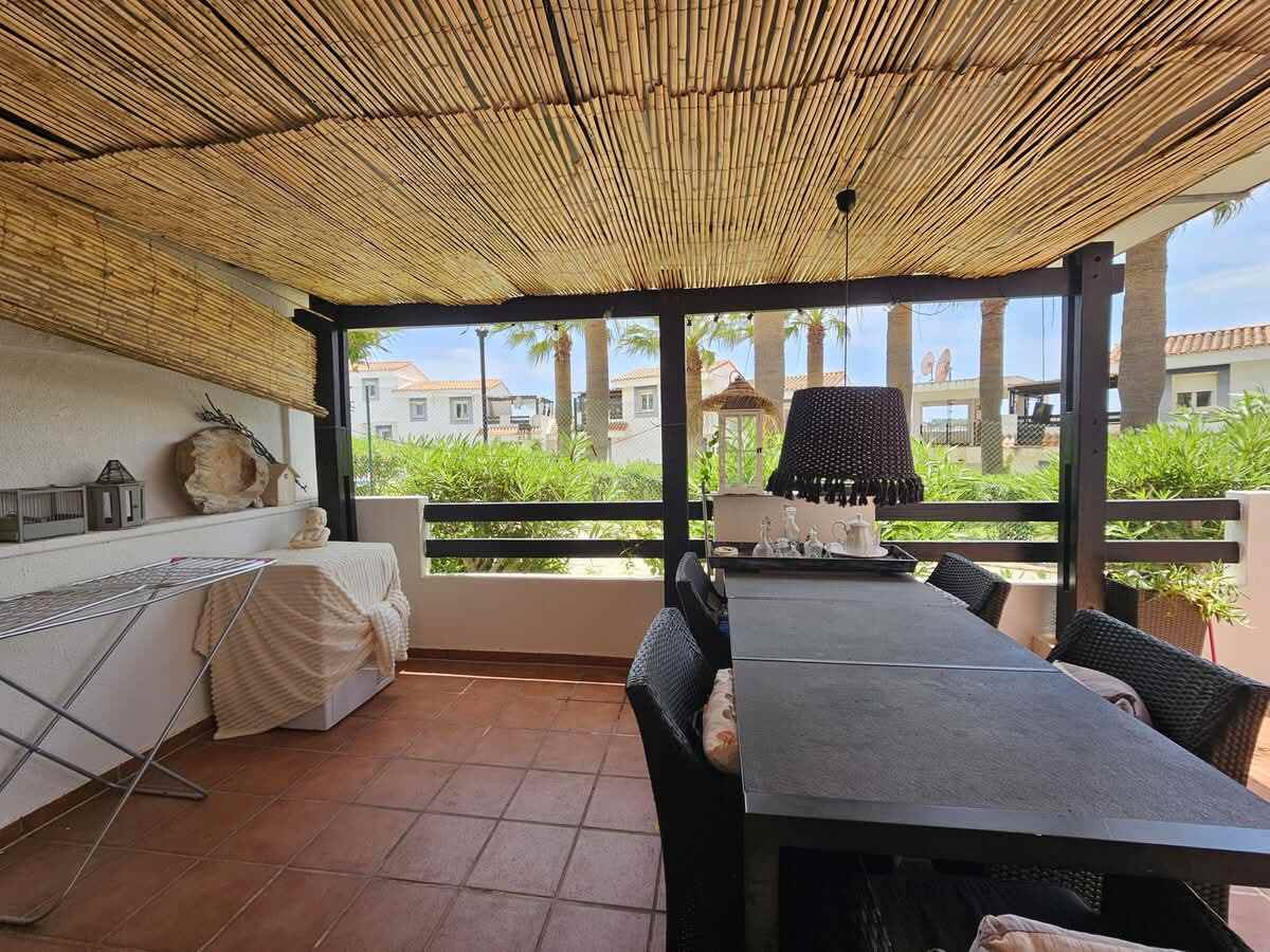 Apartamento Planta Media de 2 dormitorios en Manilva - 2
