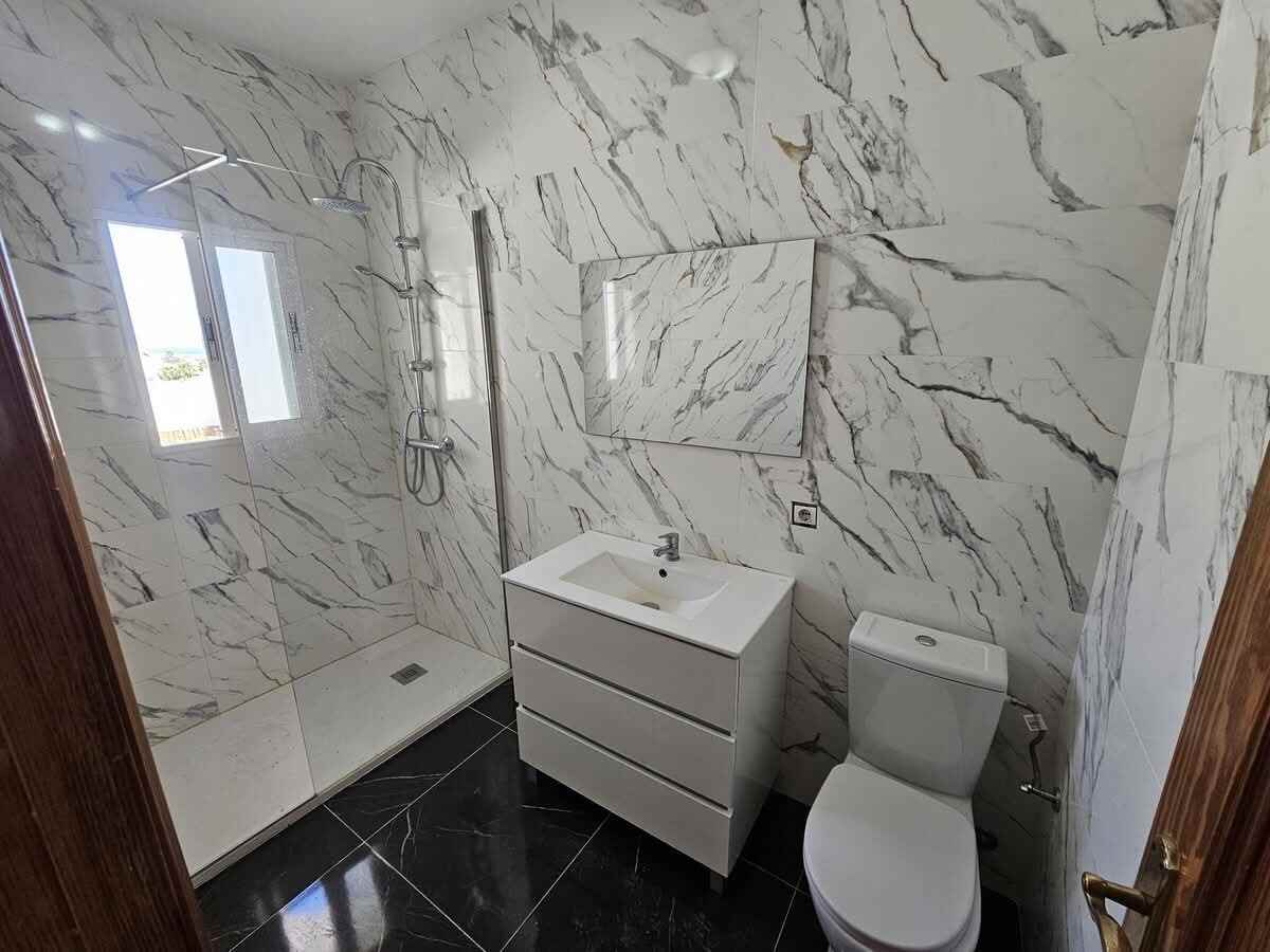 3 bed Semi Detached Penthouse in Manilva - 7