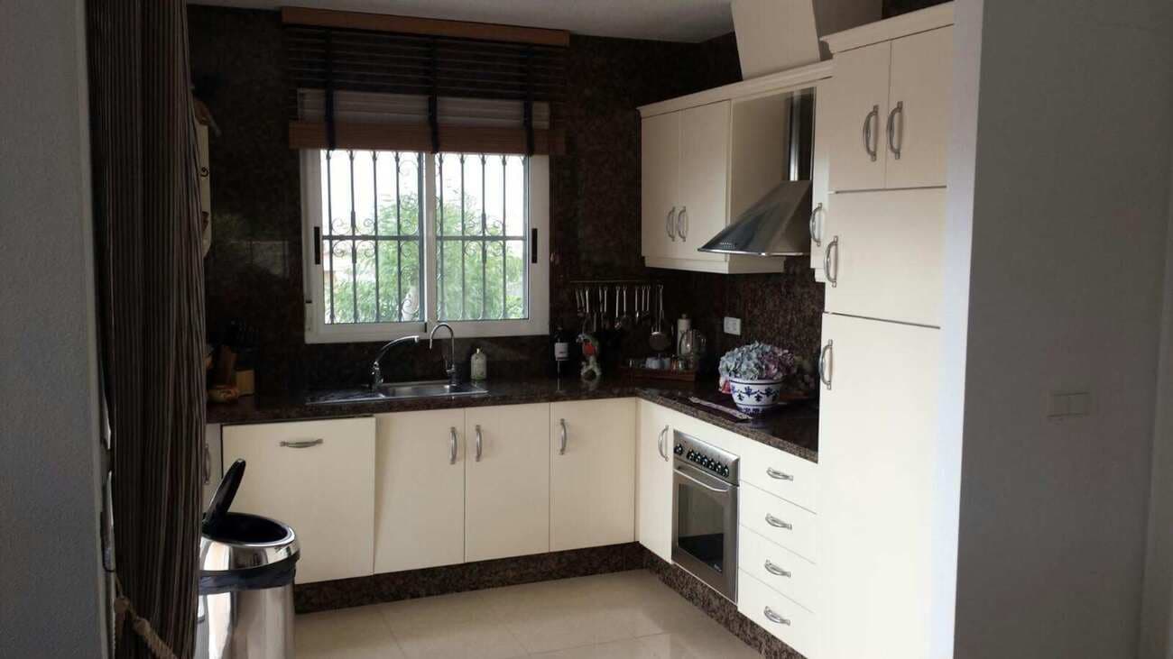 4 bed Detached Villa in Rojales - 12