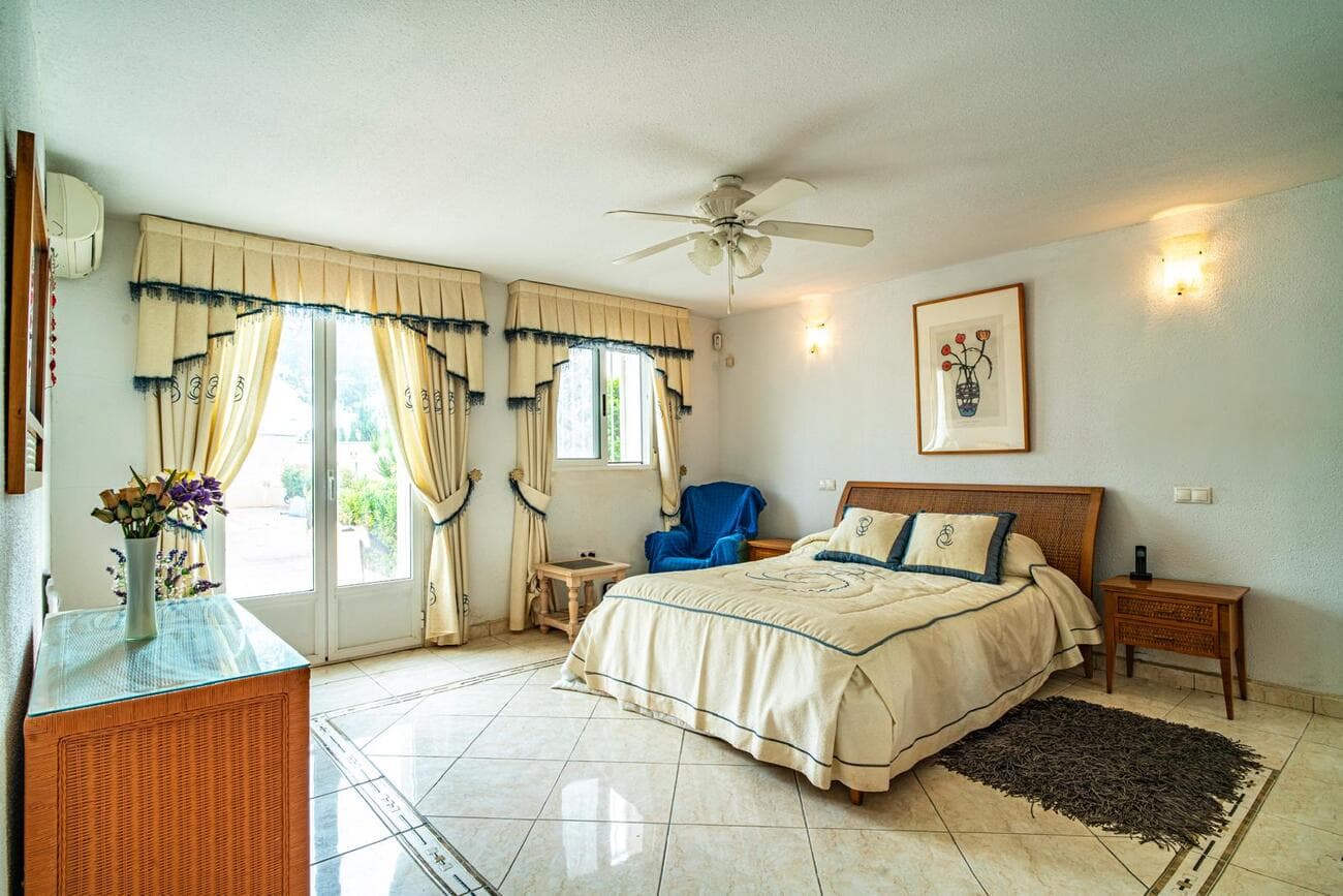 Villa - Chalet de 4 dormitorios en Orihuela - 18