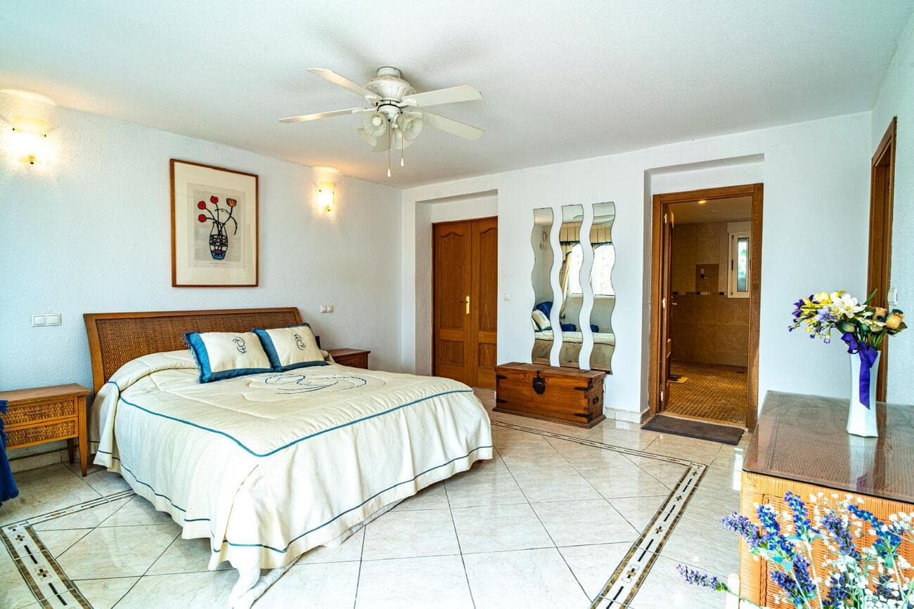 Villa - Chalet de 4 dormitorios en Orihuela - 25