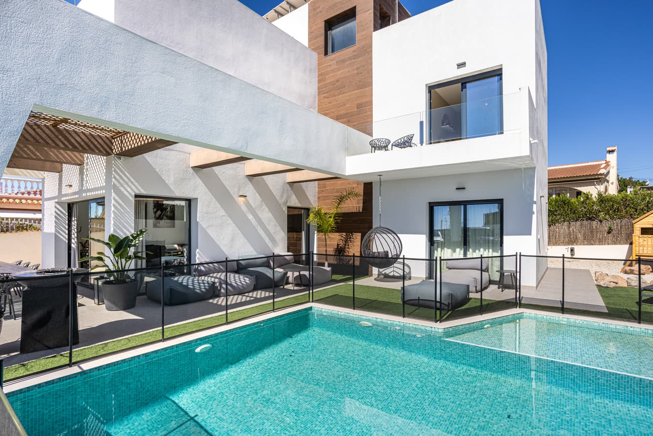 Vrijstaande Villa met 4 slaapkamers in Ciudad Quesada - 1