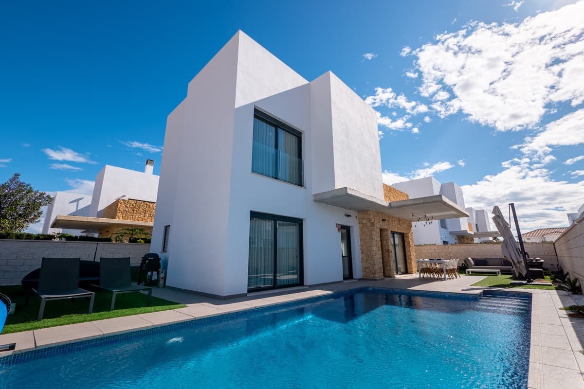 Vrijstaande Villa met 3 slaapkamers in Ciudad Quesada - 1