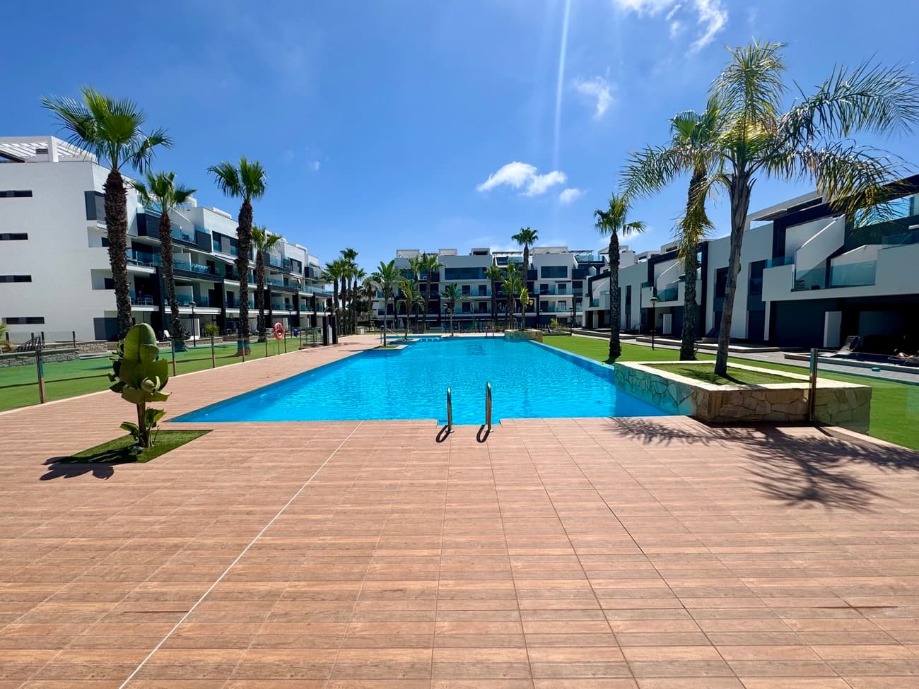 2 bed Middle Floor Apartment in Guardamar del Segura - 13