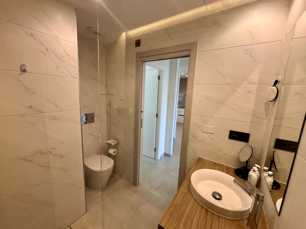 2 bed Middle Floor Apartment in Guardamar del Segura - 19