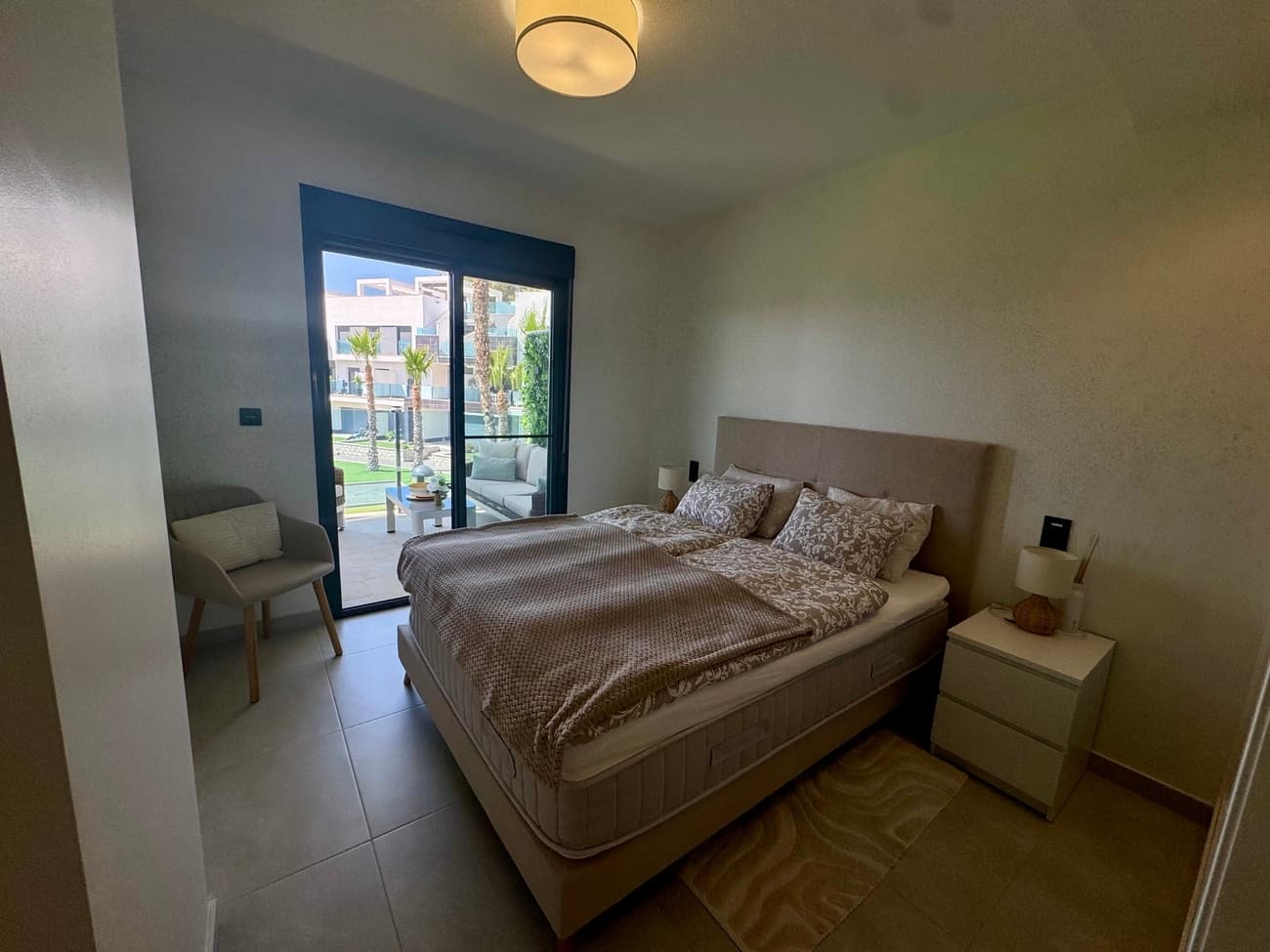 2 bed Middle Floor Apartment in Guardamar del Segura - 9