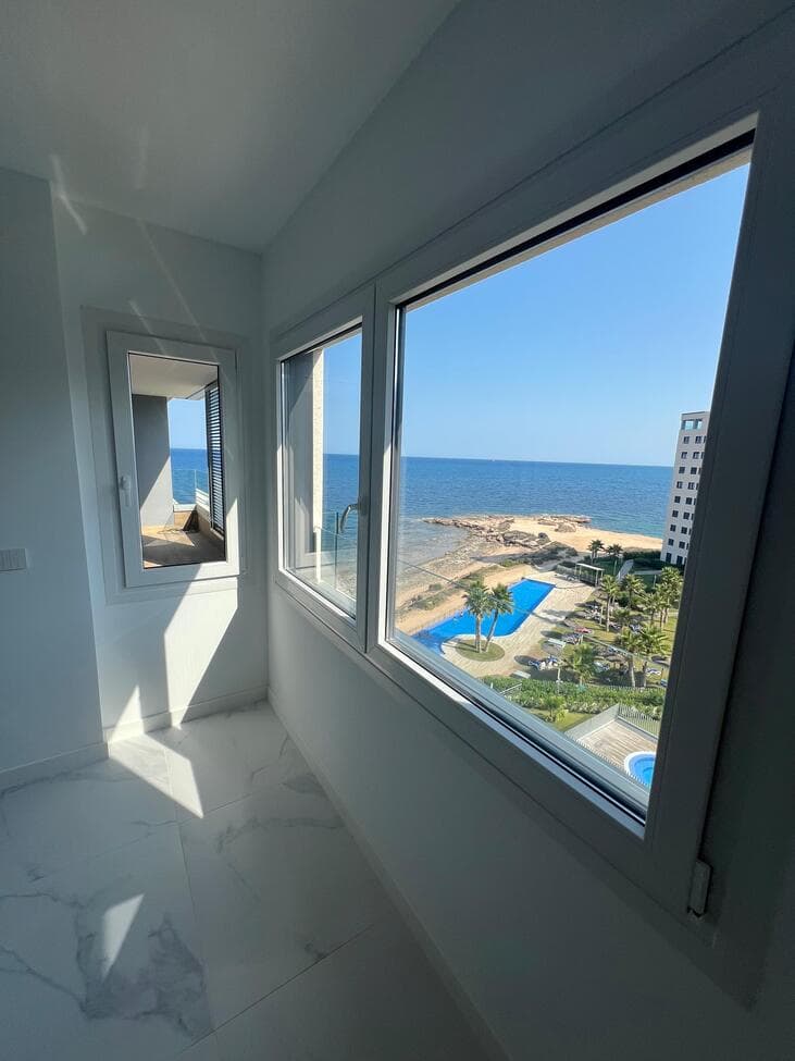 Apartamento Planta Media de 2 dormitorios en Punta Prima - 12