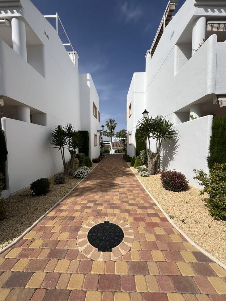 Tussenverdieping Appartement met 3 slaapkamers in Orihuela Costa - 18
