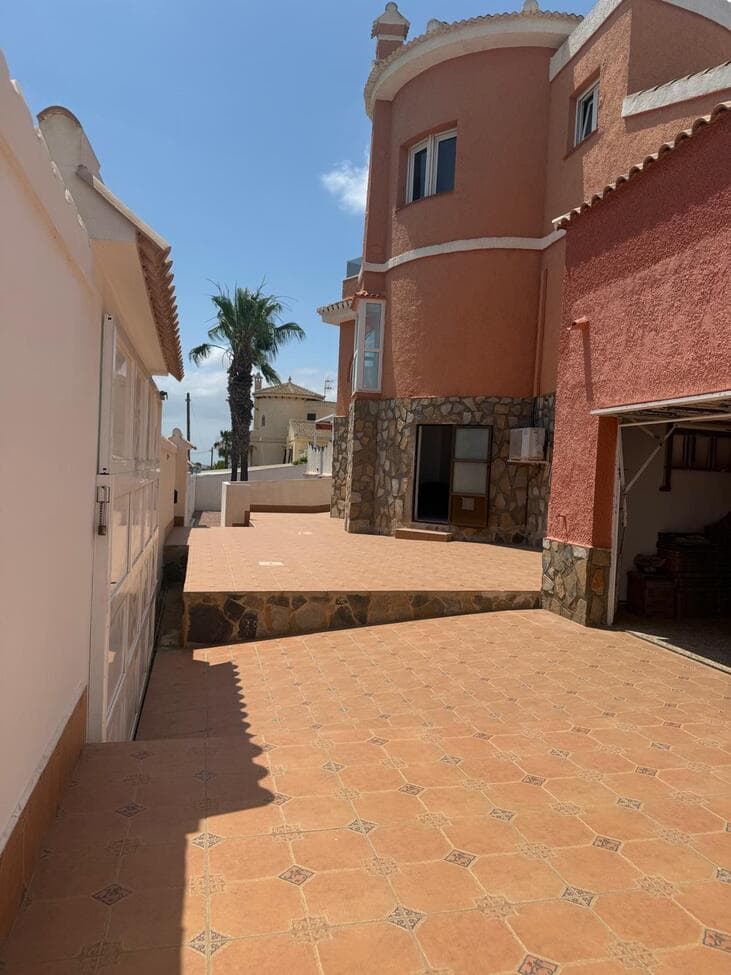 Villa - Chalet de 3 dormitorios en Ciudad Quesada - 11
