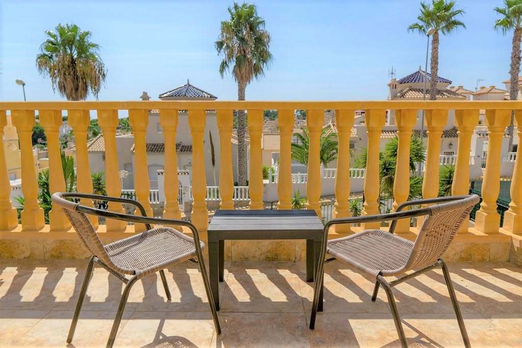Villa - Chalet de 3 dormitorios en Villamartin - 24