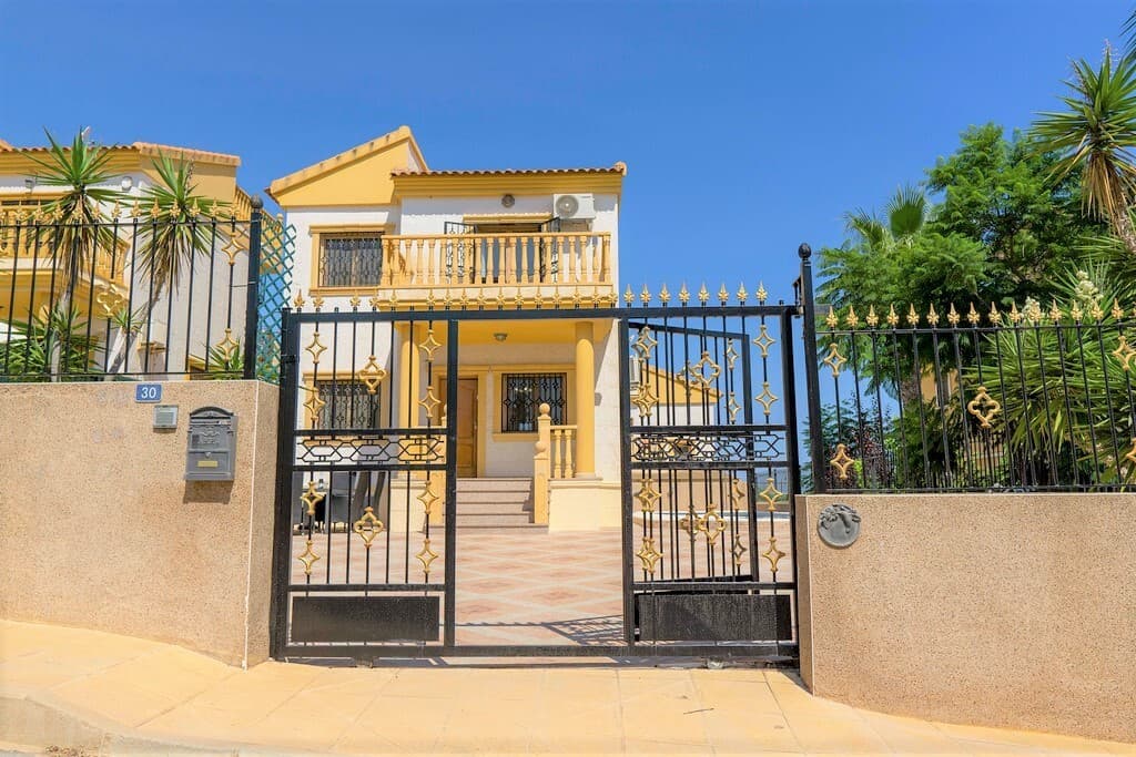 Villa - Chalet de 3 dormitorios en Villamartin - 31