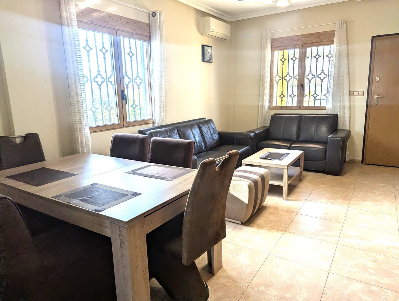 Villa - Chalet de 3 dormitorios en Villamartin - 12