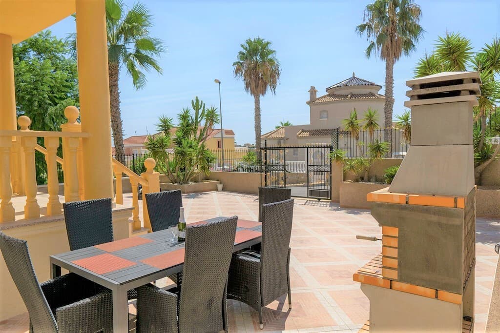 Villa - Chalet de 3 dormitorios en Villamartin - 7