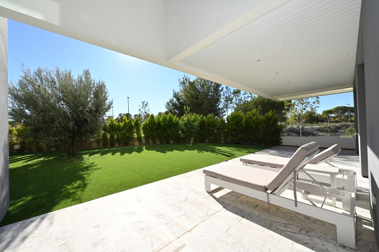 Apartamento Planta Media de 3 dormitorios en Las Colinas Golf - 11
