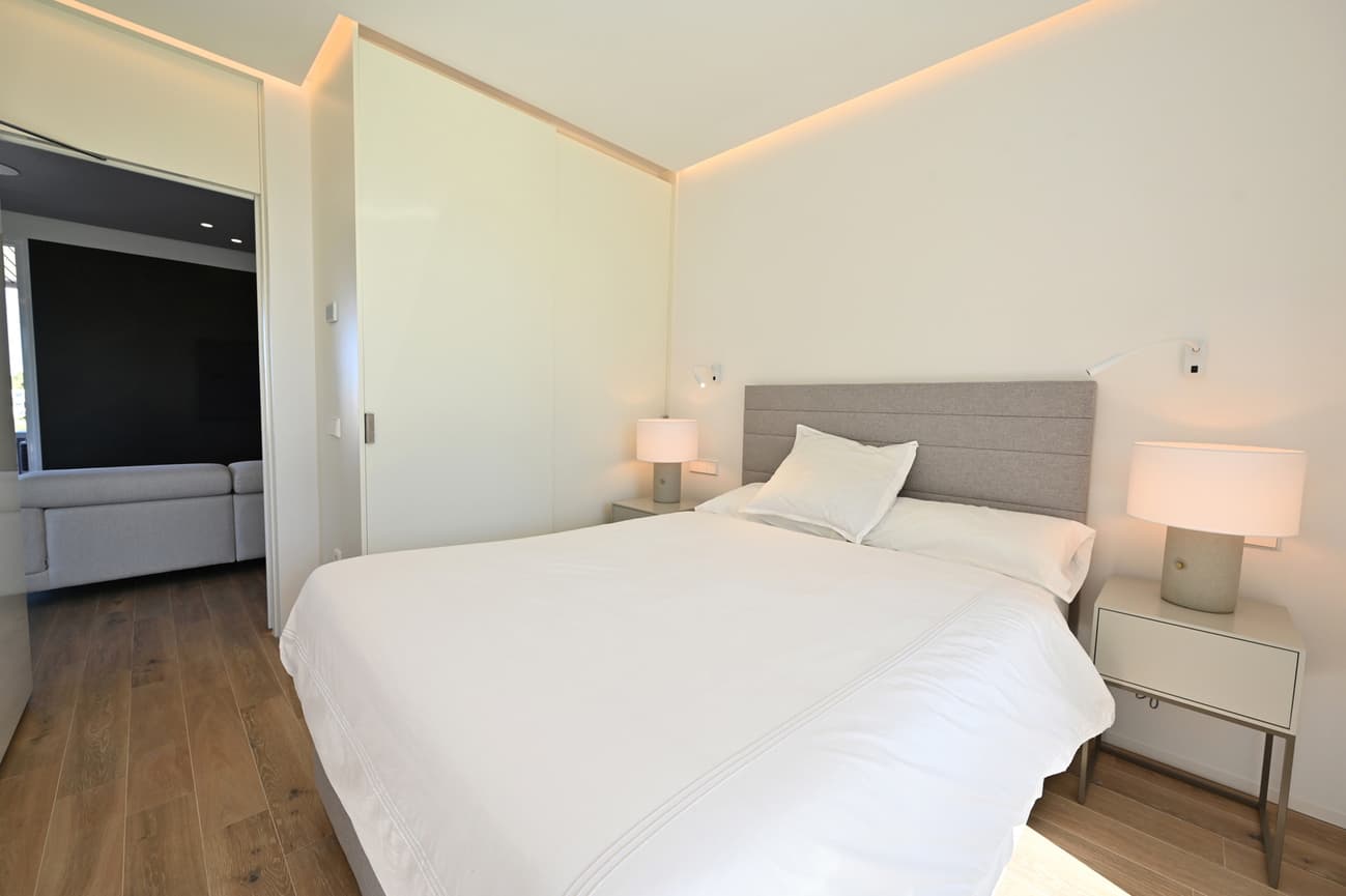 Apartamento Planta Media de 3 dormitorios en Las Colinas Golf - 7