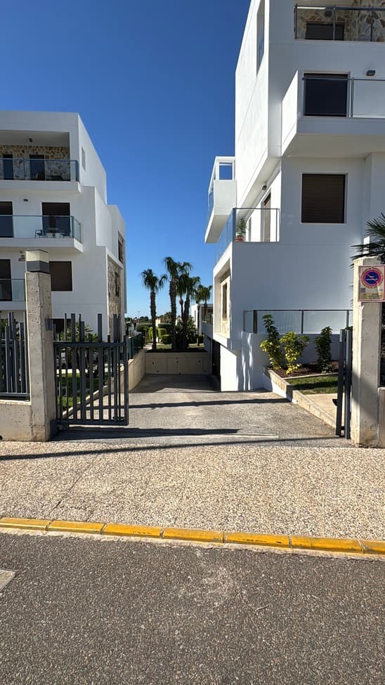 Dúplex de 3 dormitorios en Orihuela Costa - 24