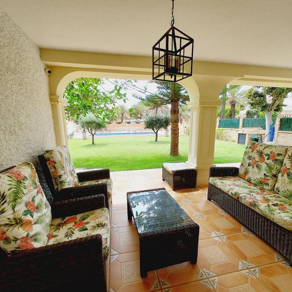 7 bed Detached Villa in Orihuela Costa - 10