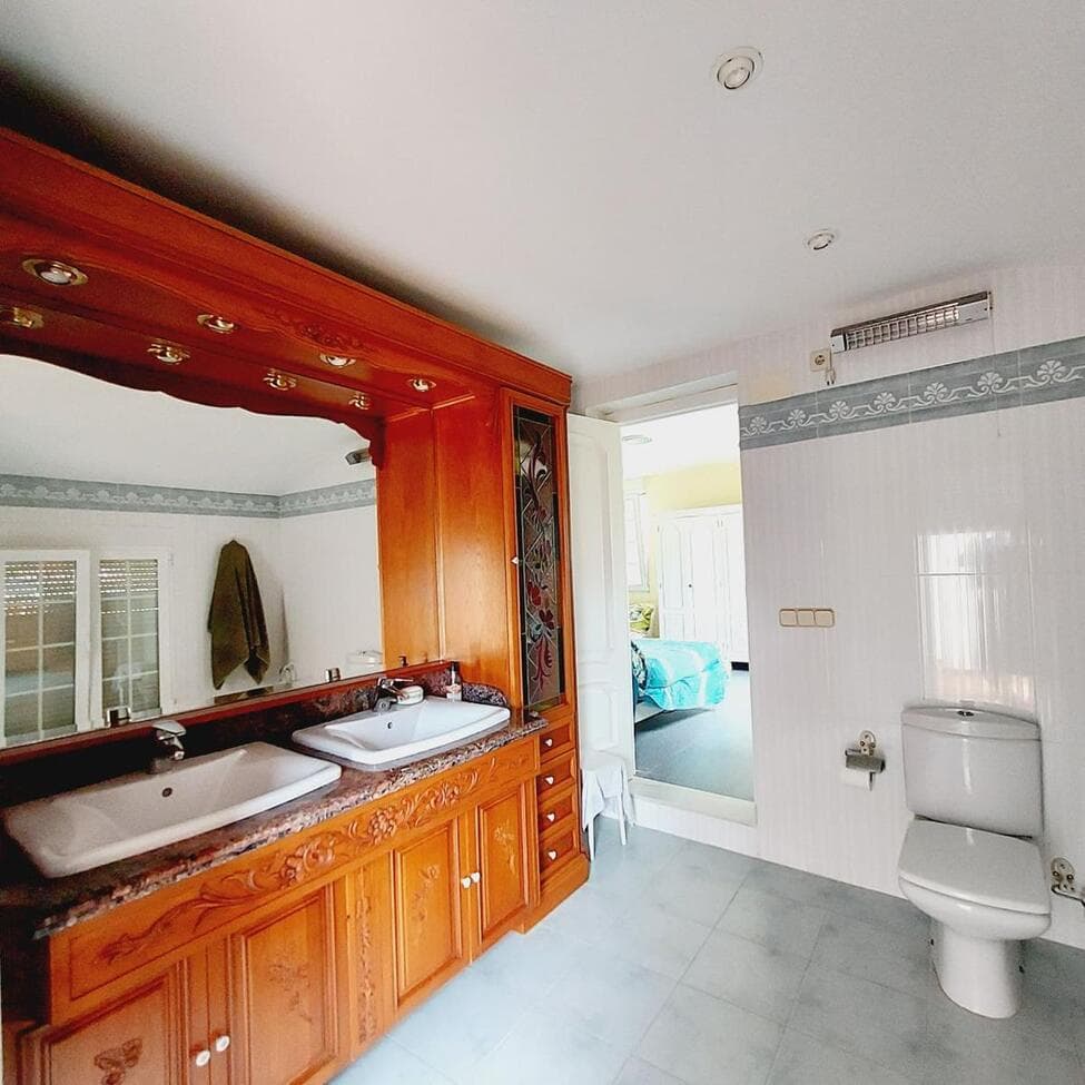 7 bed Detached Villa in Orihuela Costa - 40
