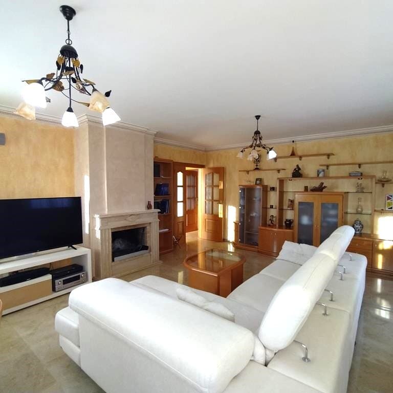 Villa - Chalet de 4 dormitorios en Orihuela - 10