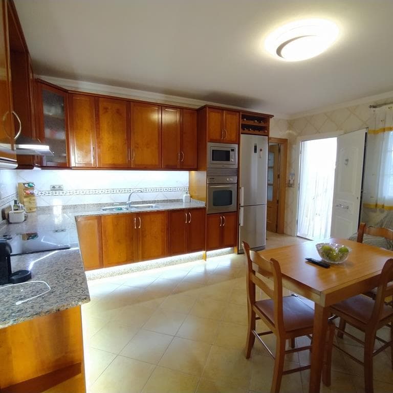 Villa - Chalet de 4 dormitorios en Orihuela - 12