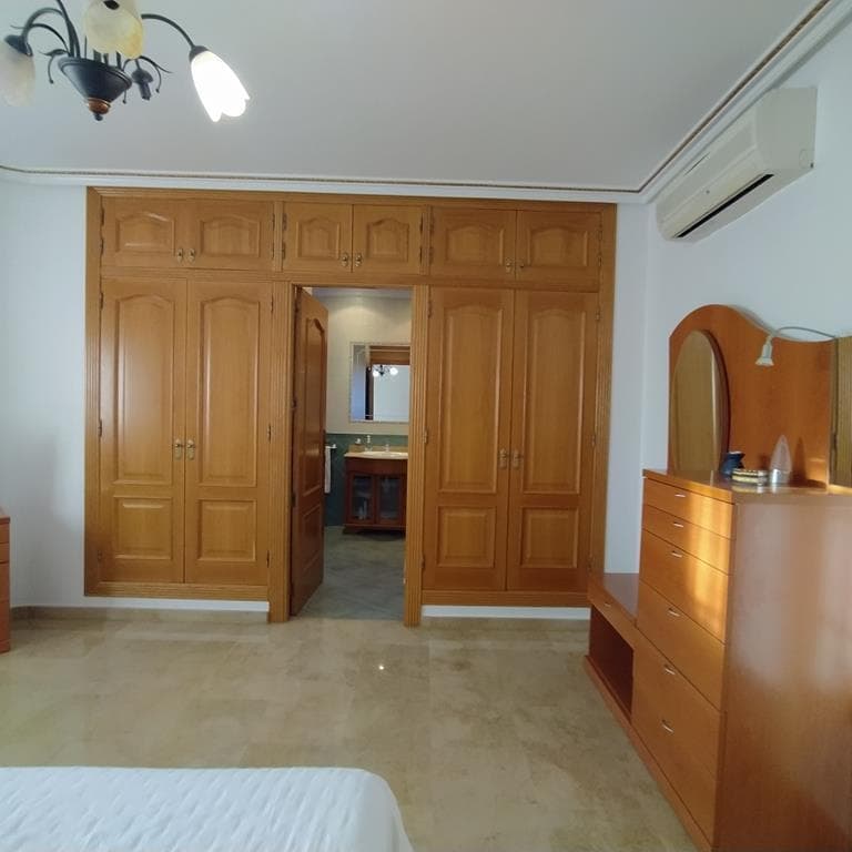 Villa - Chalet de 4 dormitorios en Orihuela - 23