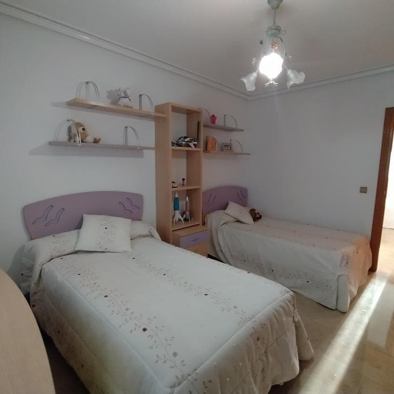 Villa - Chalet de 4 dormitorios en Orihuela - 28