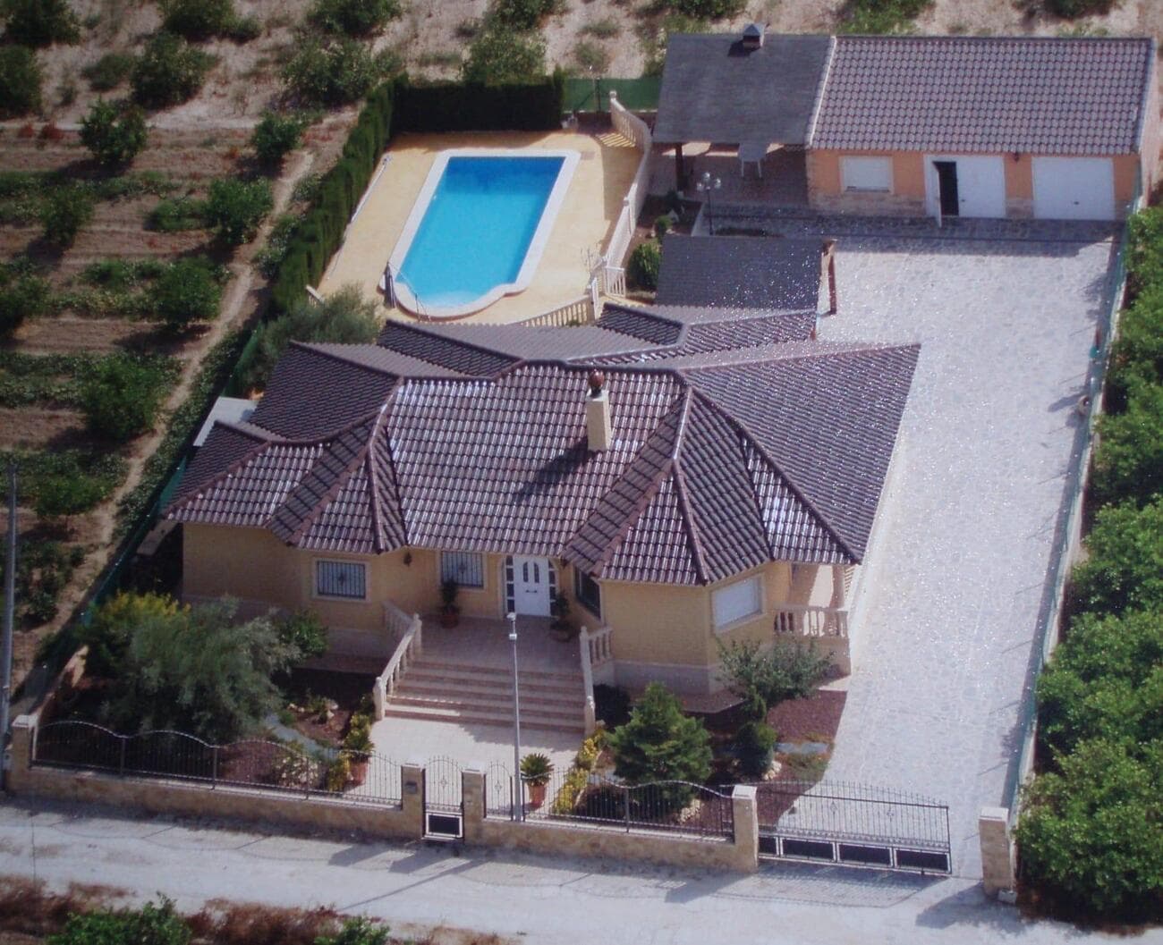 Villa - Chalet de 4 dormitorios en Orihuela - 4