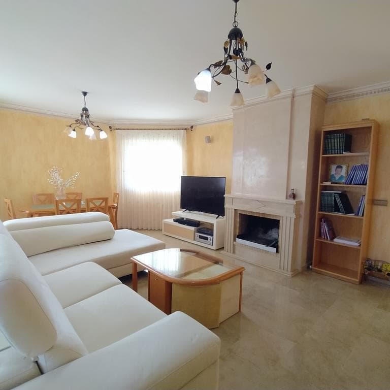 Villa - Chalet de 4 dormitorios en Orihuela - 8