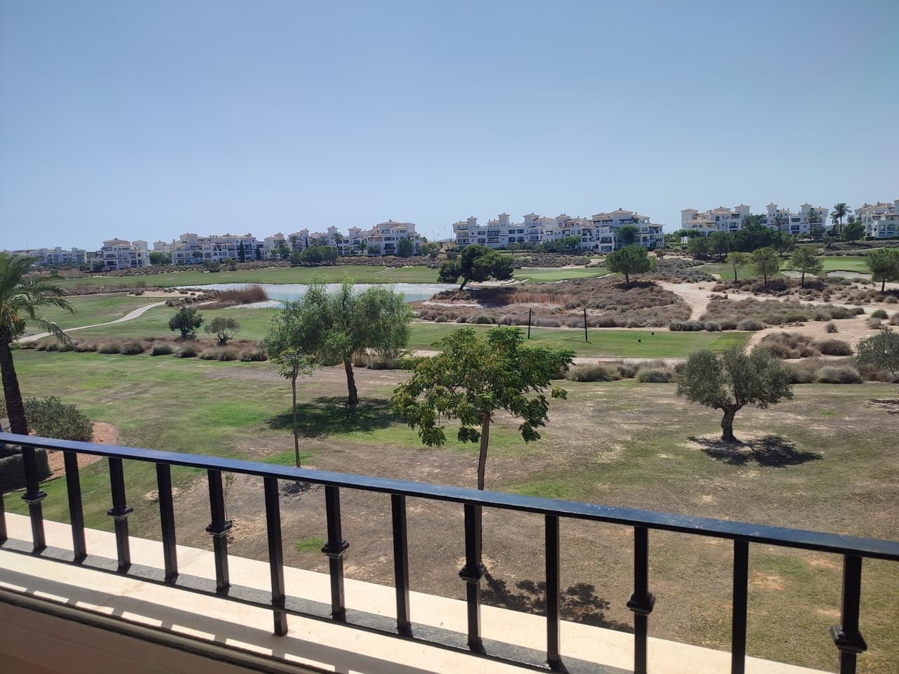 2 bed Middle Floor Apartment in Hacienda Riquelme - 16