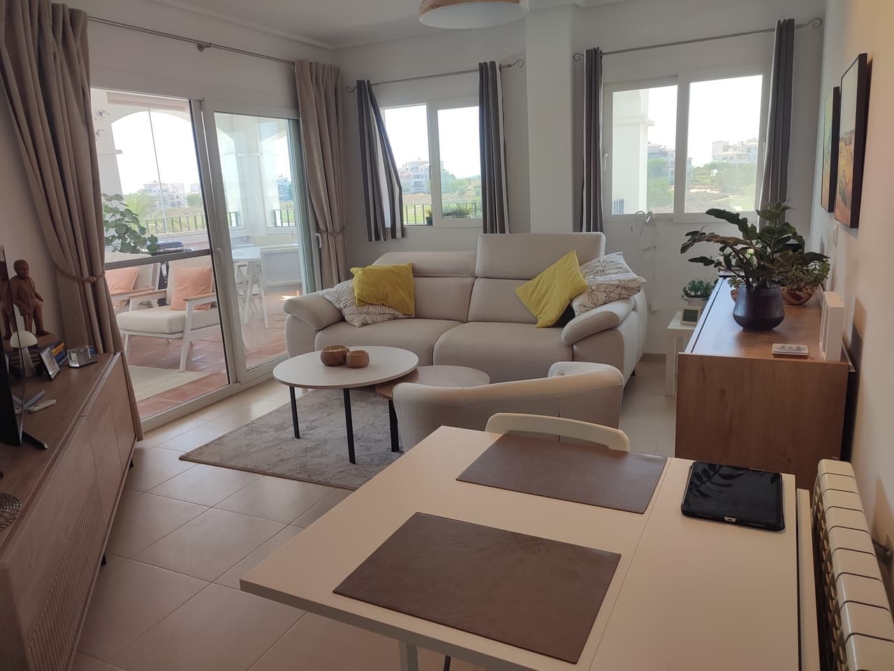 2 bed Middle Floor Apartment in Hacienda Riquelme - 2