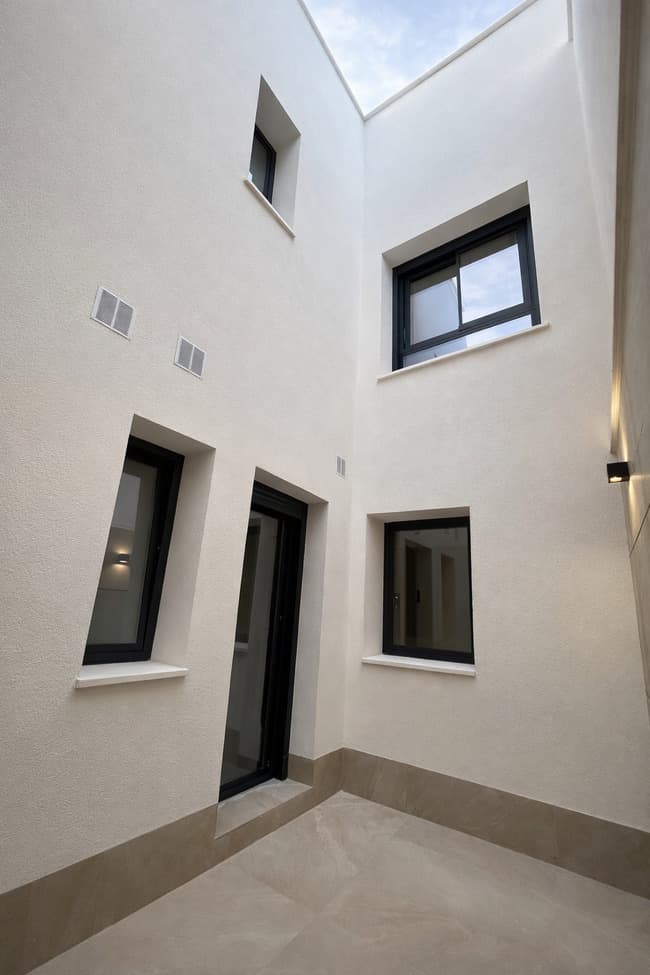 Geschakelde Woning met 3 slaapkamers in Dolores - 16