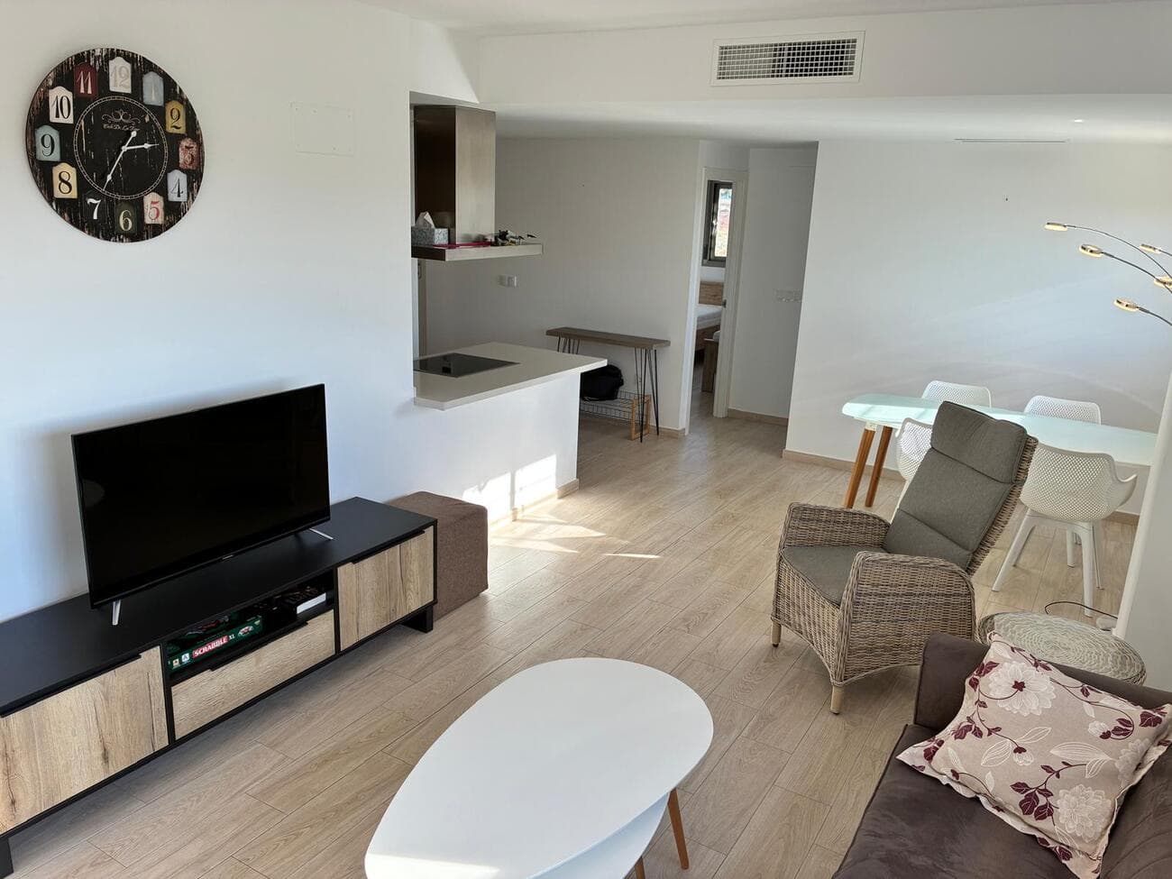 Tussenverdieping Appartement met 3 slaapkamers in Villamartin - 9