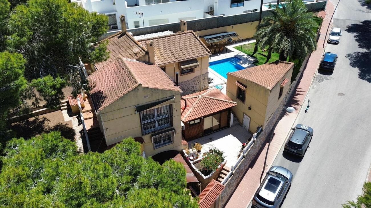 4 bed Detached Villa in Los Balcones - 1