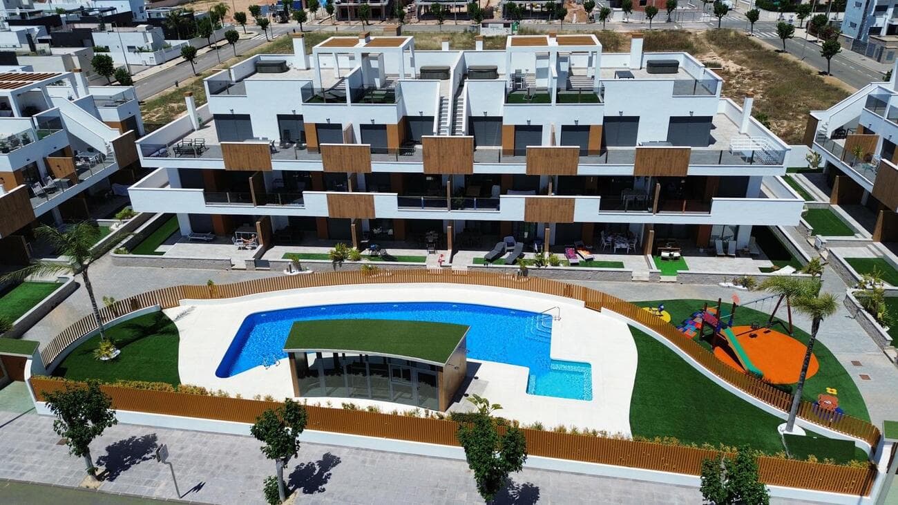 Apartamento Planta Media de 2 dormitorios en Pilar de la Horadada - 1