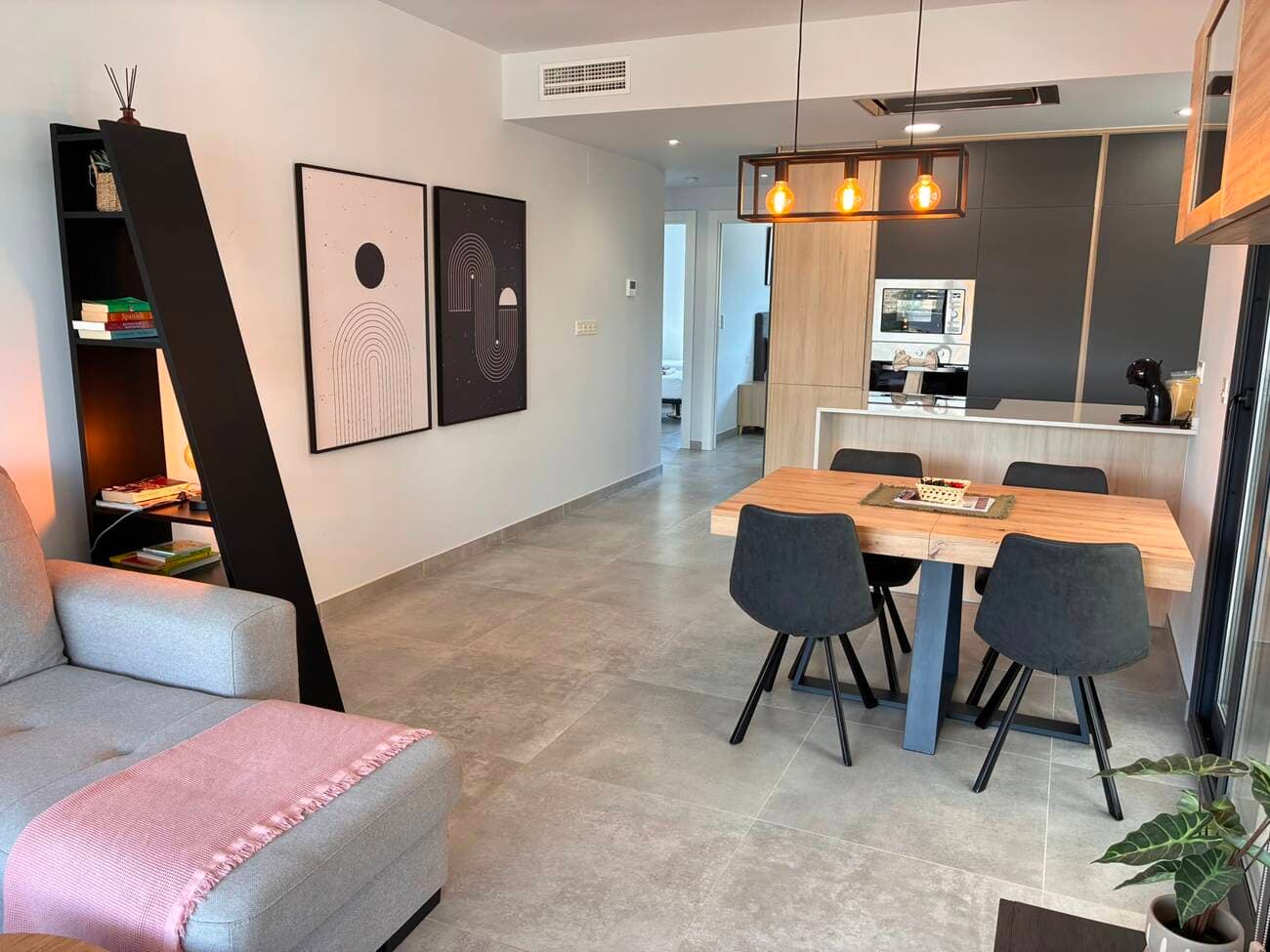 Tussenverdieping Appartement met 2 slaapkamers in La Florida - 11