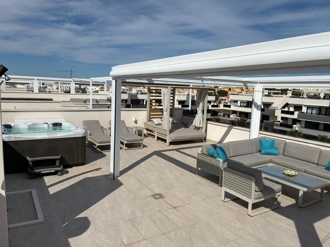 3 bed Penthouse in La Florida - 26