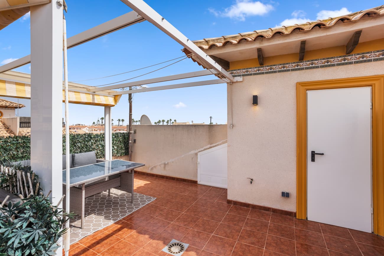 Semi-Vrijstaande Villa met 2 slaapkamers in Lomas de Cabo Roig - 16