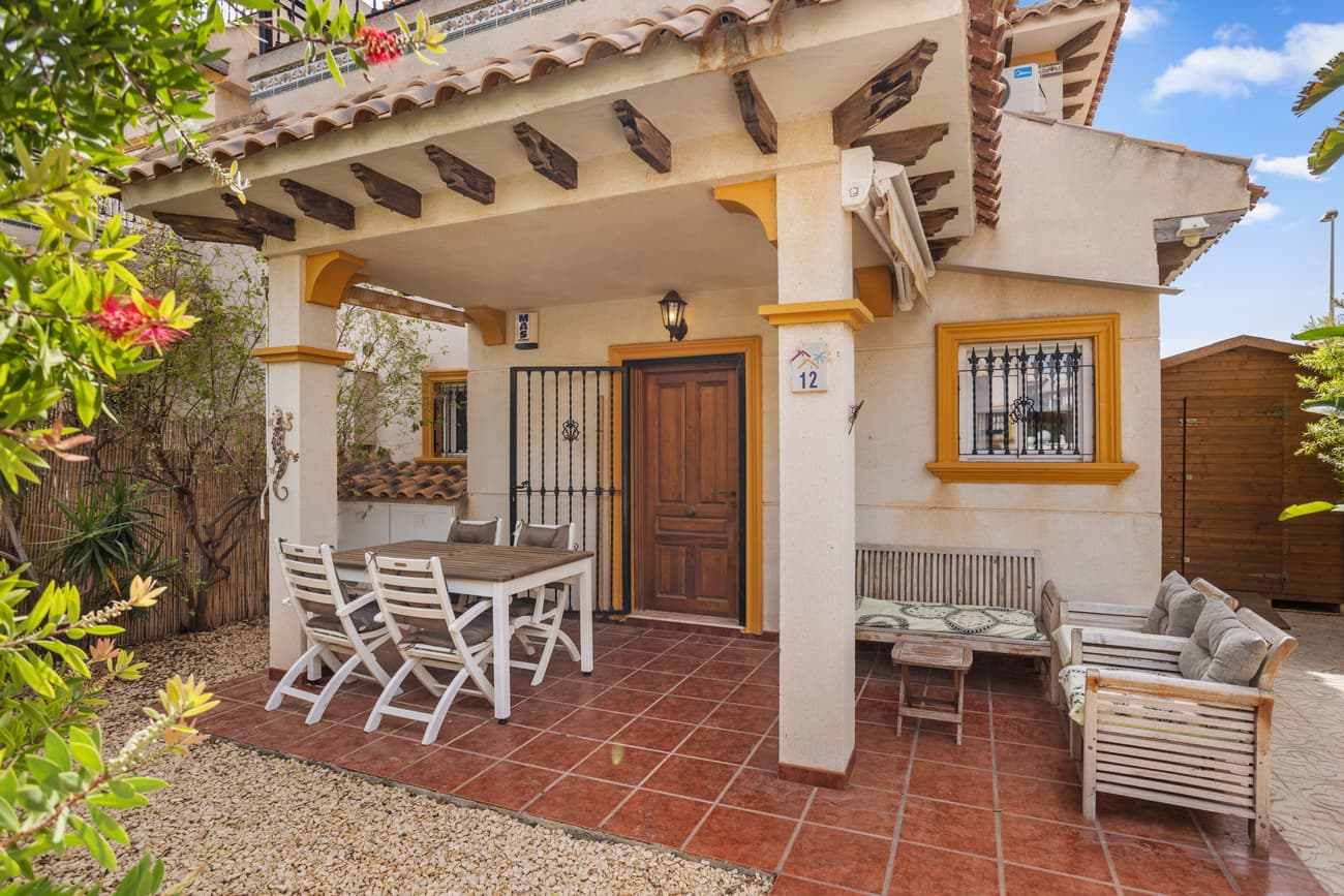 Semi-Vrijstaande Villa met 2 slaapkamers in Lomas de Cabo Roig - 3