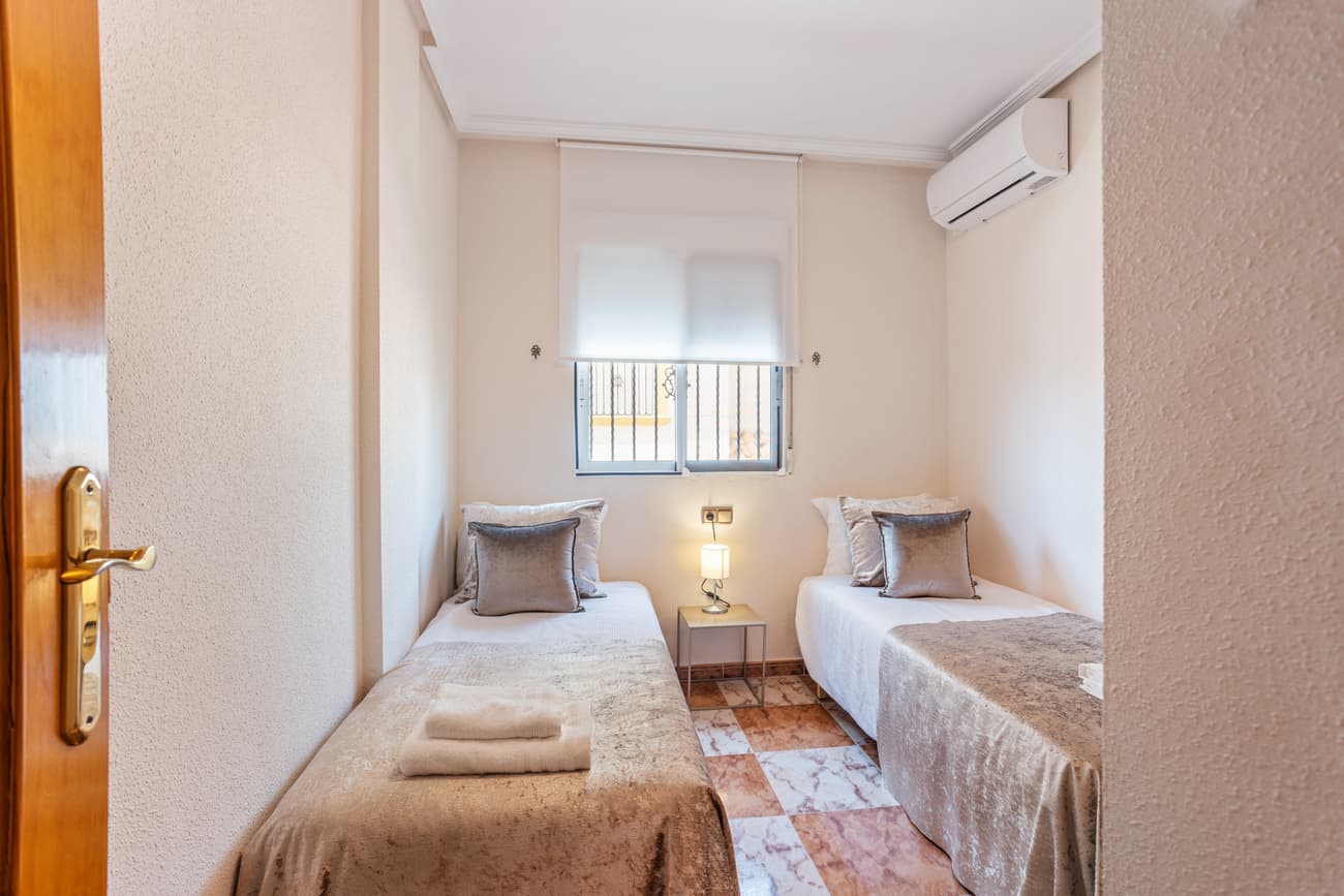 Semi-Vrijstaande Villa met 2 slaapkamers in Lomas de Cabo Roig - 14