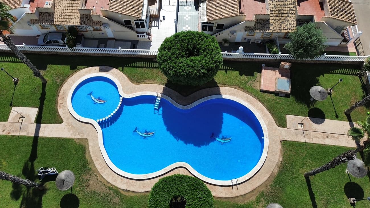 Semi-Vrijstaande Villa met 2 slaapkamers in Lomas de Cabo Roig - 22