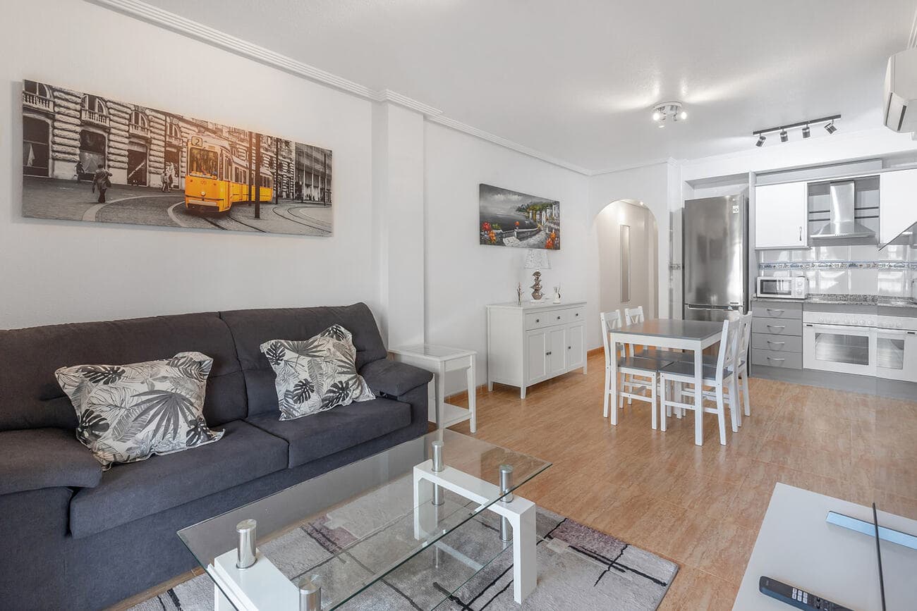 2 bed Middle Floor Apartment in Orihuela Costa - 1